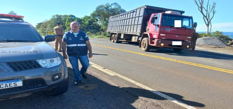 Operação da Receita Estadual apreende cargas com notas fiscais falsas na região de Guarapuava.