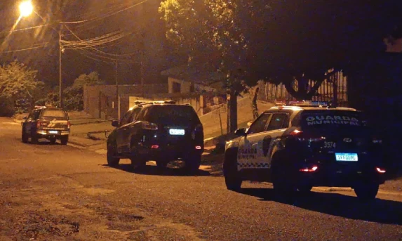 Operação mobiliza forças policiais em investigação que apura ataque à base da GM em Cascavel.
