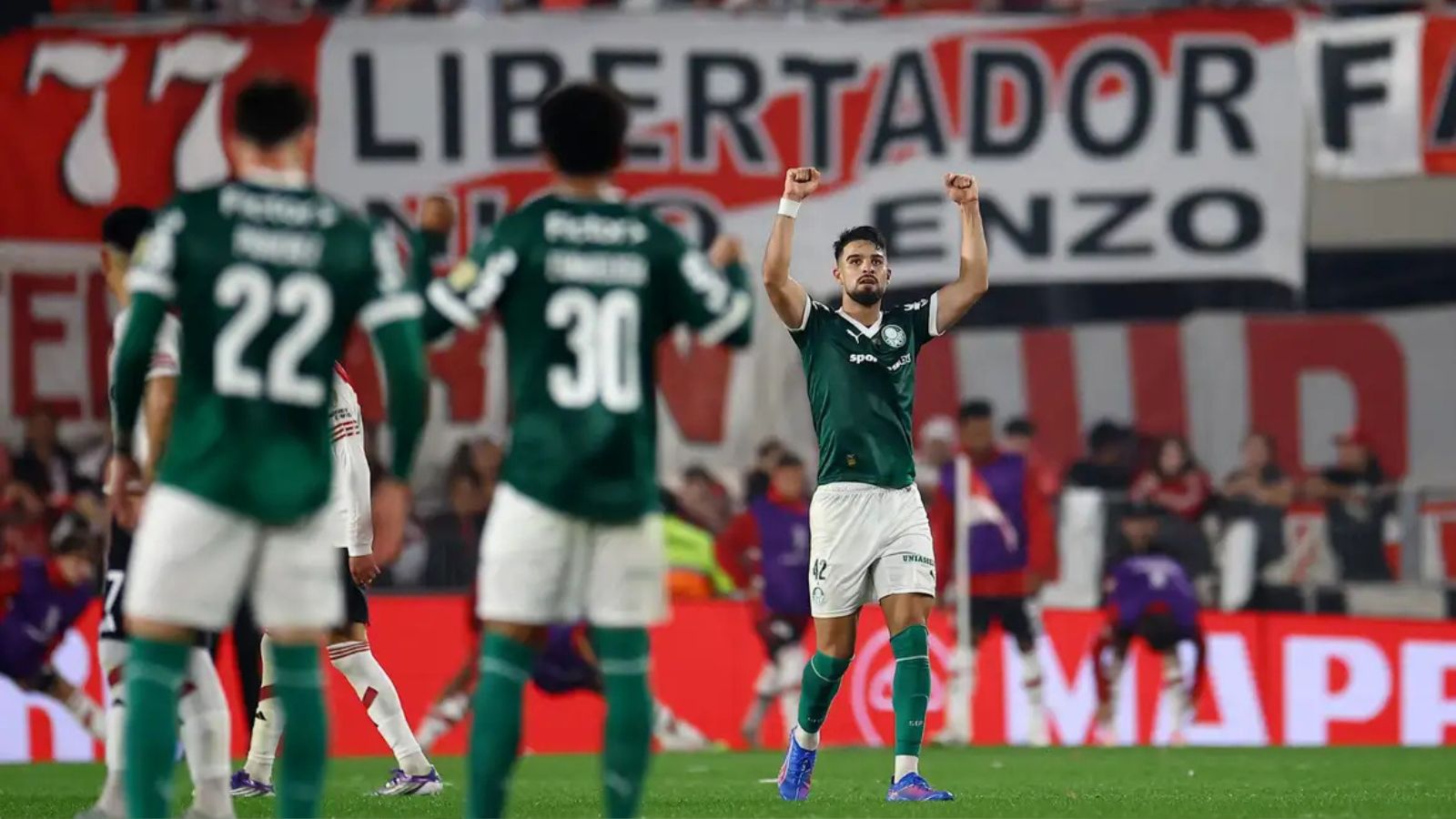 Palmeiras supera River Plate na Argentina e fica perto da semifinal da Libertadores