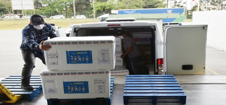 PANDEMIA: Mais de 805 mil vacinas contra a Covid-19 devem chegar ao Estado nesta segunda