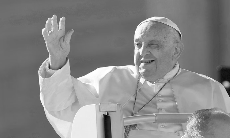 Papa Francisco morre, aos 88 anos, em Roma