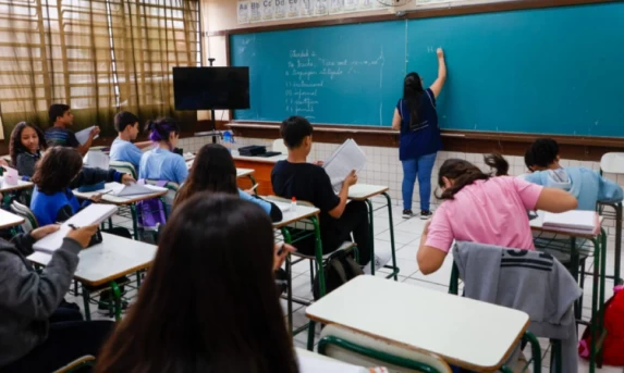 Paraná lidera ranking nacional do Ideb 2025 e Secretário de Educação atribui resultado à recomposição e padronização das redes