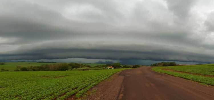 PARANÁ: Temporais afetam fornecimento de água em diversos municípios do Estado.