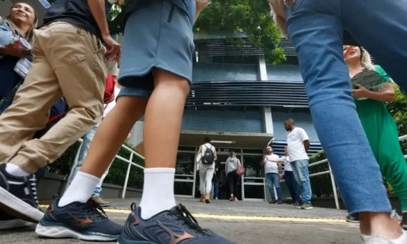 Penas mais duras para crimes em escolas entram em vigor