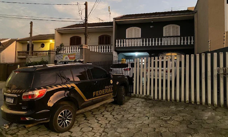 Polícia Federal combate venda de medicamentos falsificados.
