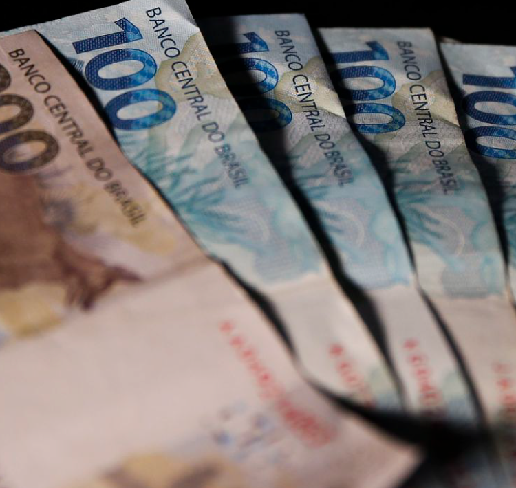 Polícia Federal deflagra operação contra fraudadores do PIS e Cofins.