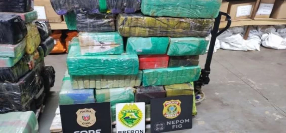 POLICIAL: BPFRON, Polícia Civil e Polícia Federal apreendem quase 1 tonelada de maconha em Santa Helena.