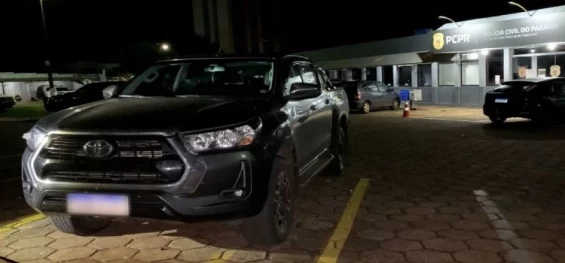 POLICIAL: Caminhonete roubada no Espírito Santo é recuperada pela PRF na BR 277, em Cascavel.