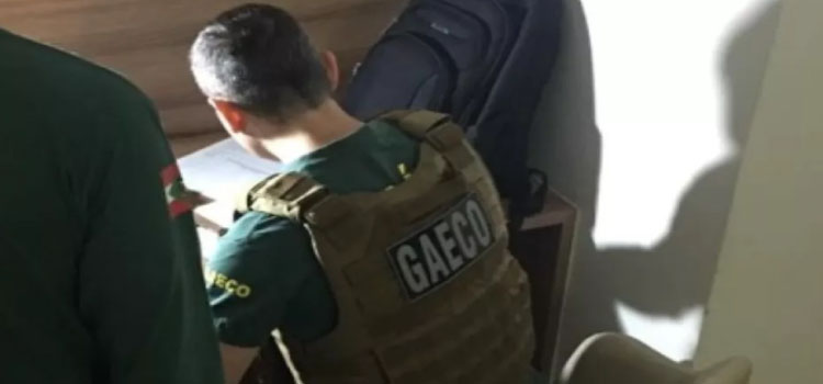POLICIAL: Com 15 prefeitos presos em SC, 4ª fase da operação que investiga corrupção em licitação de lixo é deflagrada.