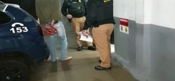 POLICIAL: Homem é preso acusado de tentar matar ex-mulher e atual a tiros em Matelândia.
