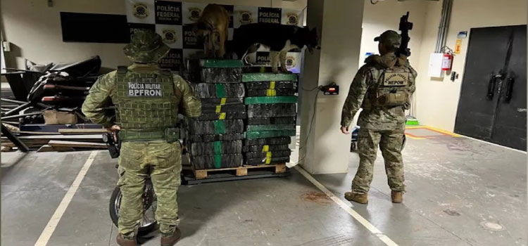 POLICIAL: Mais de uma tonelada de maconha é apreendida na região Oeste.