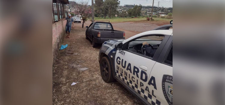 POLICIAL: Saveiro furtada em Laranjeiras do Sul é recuperada em Cascavel.