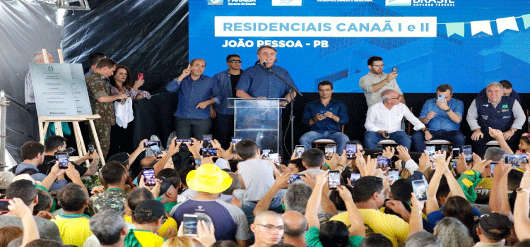 POLÍTICA: Aumento do Auxílio Brasil pode superar efeitos da pandemia.