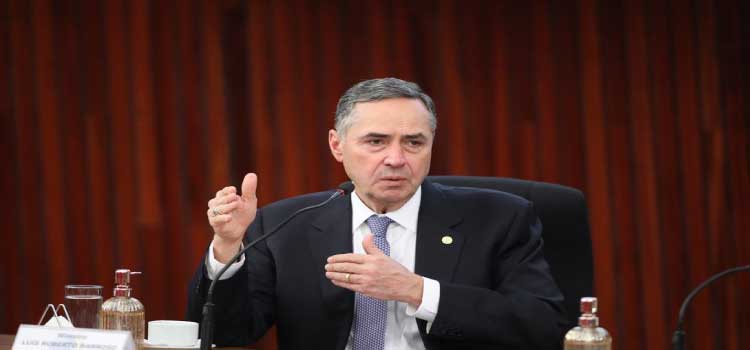 POLÍTICA: Barroso confirma decisão de suspender piso nacional de enfermagem.