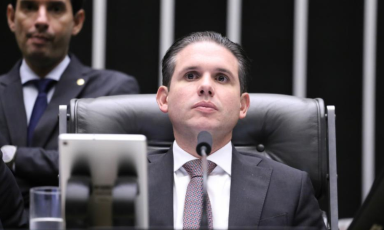 Política: Planalto nega recuo e mantém plano de enviar PL com urgência pelo fim da escala 6x1