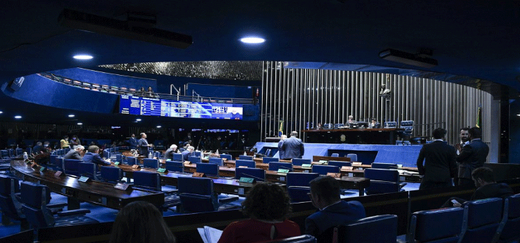 POLÍTICA: Senado aprova inclusão de representantes comerciais no Simples.