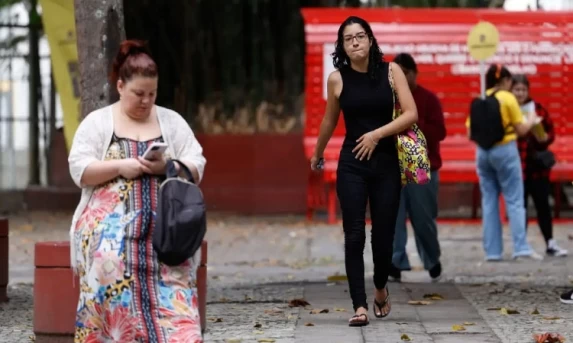 Prazo para pagar taxa de inscrição do Enem 2025 termina hoje
