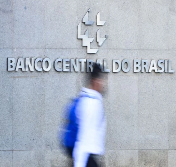 Previsão de inflação do mercado financeiro cai para 6,02% em 2023.