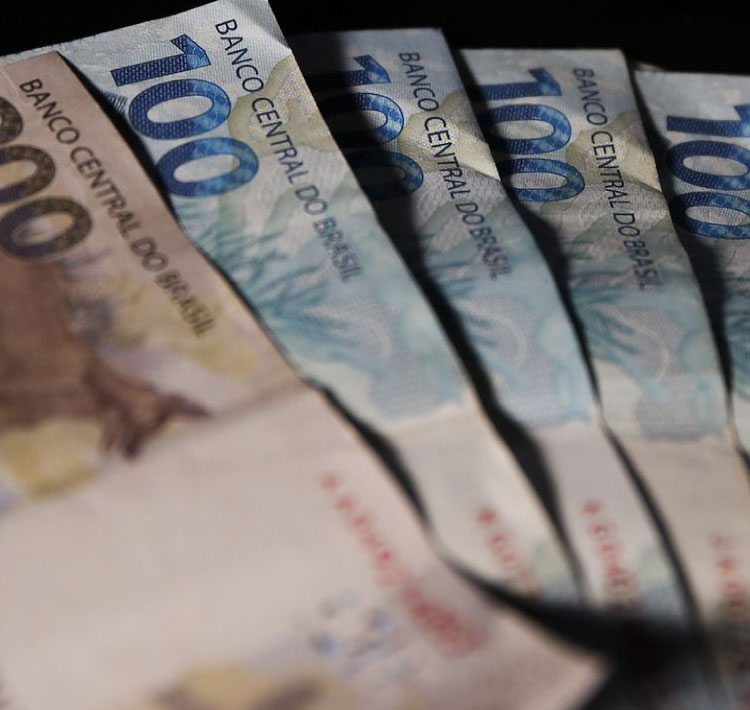 Previsão do mercado financeiro para inflação sobe para 5,98%.