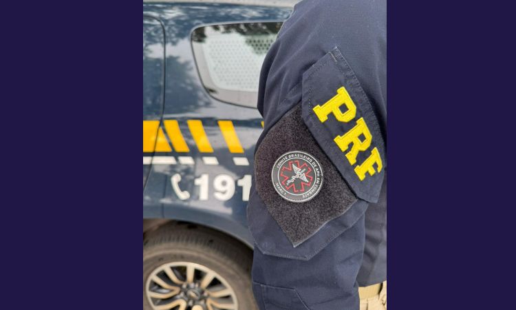 PRF salva bebê engasgado em frente à Unidade Operacional de Cascavel