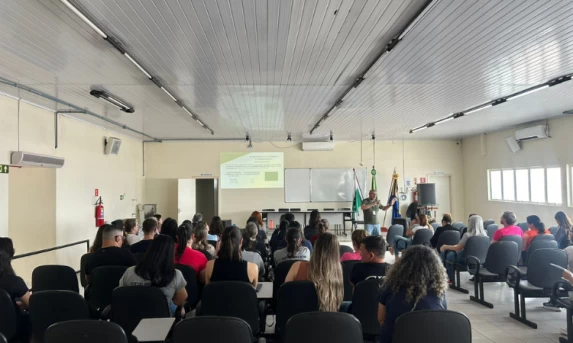 Profissionais de Saúde participam de capacitação com representantes da 10ª Regional em Guaraniaçu