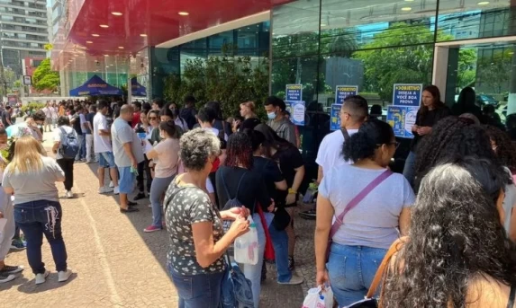 BC informa que teto para rotativo vale a partir desta quarta-feira