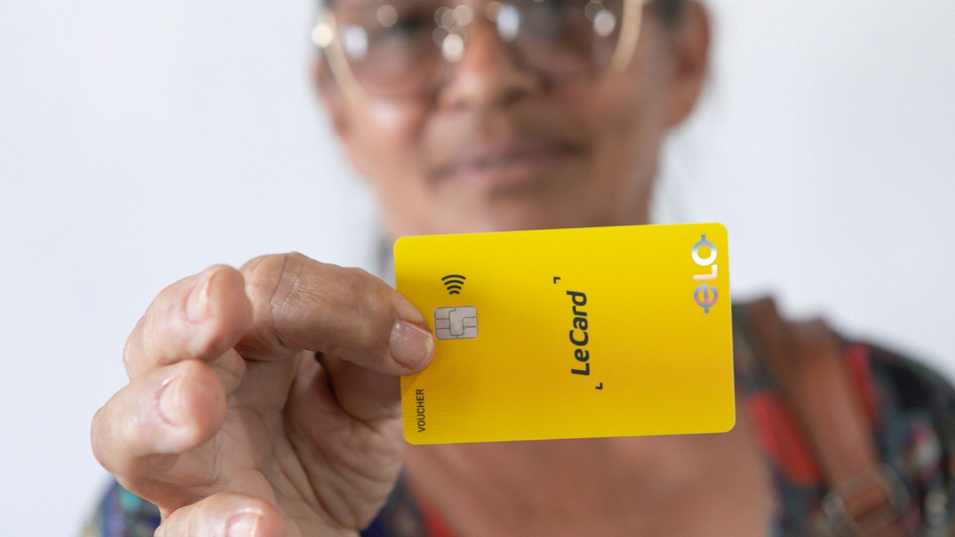 RECOMEÇO EM RIO BONITO DO IGUAÇU: GOVERNO DO ESTADO INICIA ENTREGA DE CARTÕES DE ATÉ R$ 50 MIL PARA RECONSTRUÇÃO DE CASAS