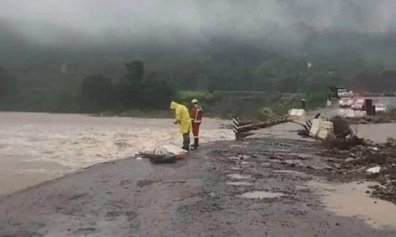 Rio Grande do Sul inicia semana com alerta para forte tempestade