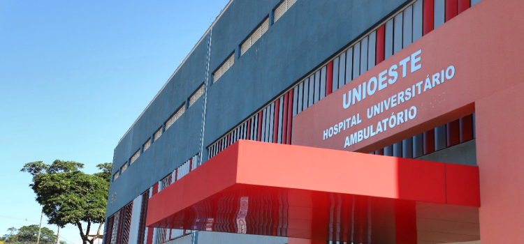 SAÚDE: Parceria amplia capacidade de cirurgias de emergência no Oeste do Estado.