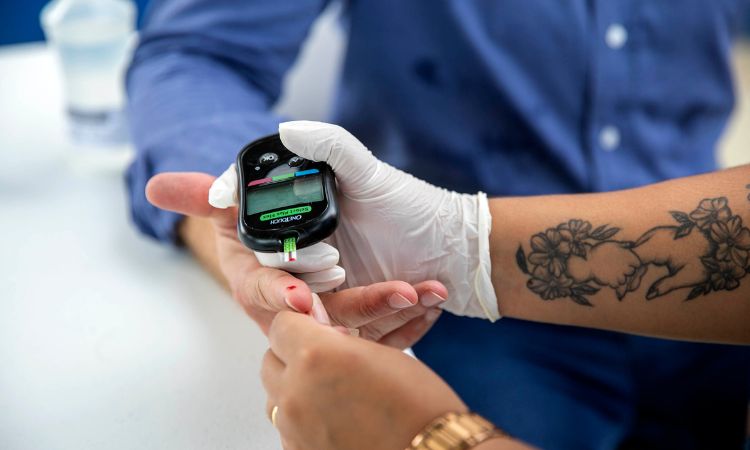 Saúde: Secretaria da Saúde do Paraná alerta para cuidados redobrados com o diabetes no verão