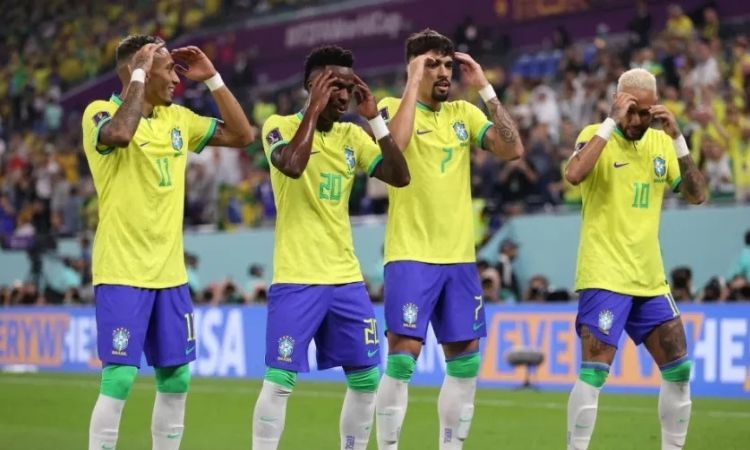 Seleção enfrenta Coreia com saudade de seu último suspiro de jogo bonito