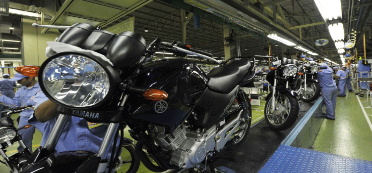 Senado promulga resolução que zera IPVA para motos até 170 cilindradas.