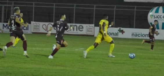 SÉRIE D: FC Cascavel perde para Patrocinense e jejum chega a quatro jogos.