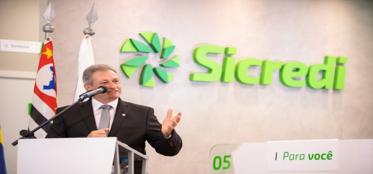 Sicredi está entre as dez maiores gestoras de fundos de renda fixa do país em ranking Top Asset.