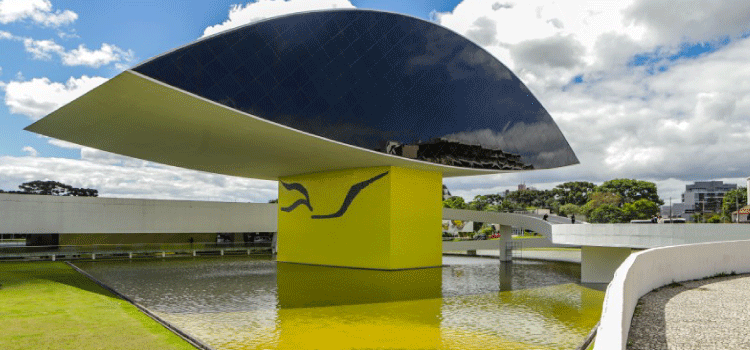 Símbolo do Paraná, Museu Oscar Niemeyer completa 20 anos.