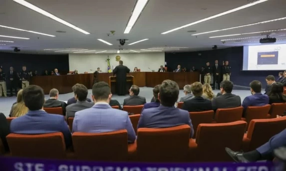 STF retoma nesta terça julgamento de Bolsonaro e aliados por tentativa de golpe
