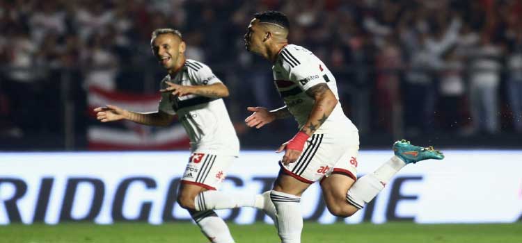 SUL AMERICANA: São Paulo confirma classificação com goleada.