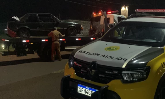 Terror no motel: depois de festa com as amigas homem é preso após danificar estrutura e sair sem pagar a conta.