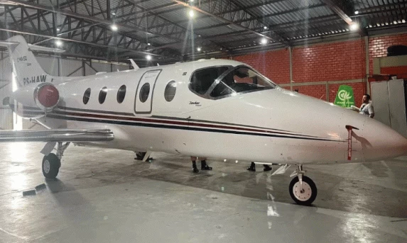 TOLEDO: Jato avaliado em R$ 40 milhões é apreendido no Aeroporto.