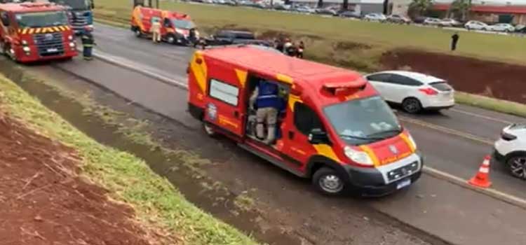 TRÂNSITO: Duas pessoas ficam feridas após violenta colisão na BR-369 em Cascavel.