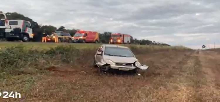 TRÂNSITO: Grave acidente deixa seis pessoas feridas na BR-277 em Santa Tereza do Oeste.