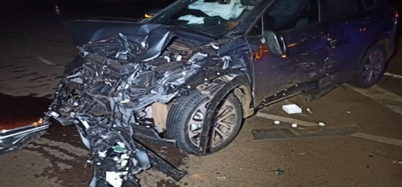 TRÂNSITO: Grave batida deixa carros destruídos na BR-163 entre Cascavel e Toledo.