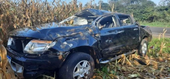 TRÂNSITO: Jovem morre ao ser arremessada de veículo em acidente na PR-497.