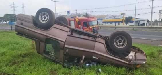 TRÂNSITO: Motorista fica ferido em acidente na BR-369 em Apucarana.