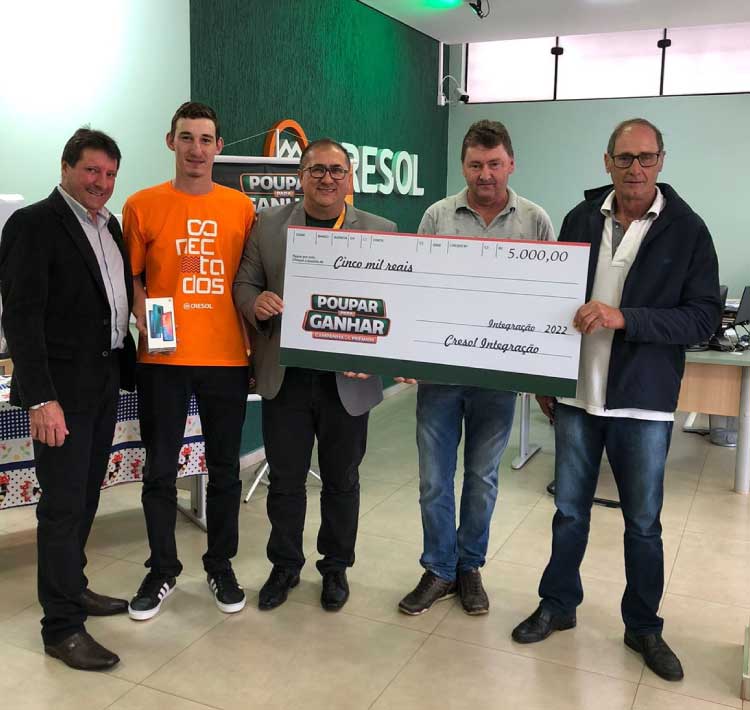 TRÊS BARRAS DO PARANÀ: Cresol realiza a entrega de mais R$10 mil através da Campanha Poupara para Ganhar.